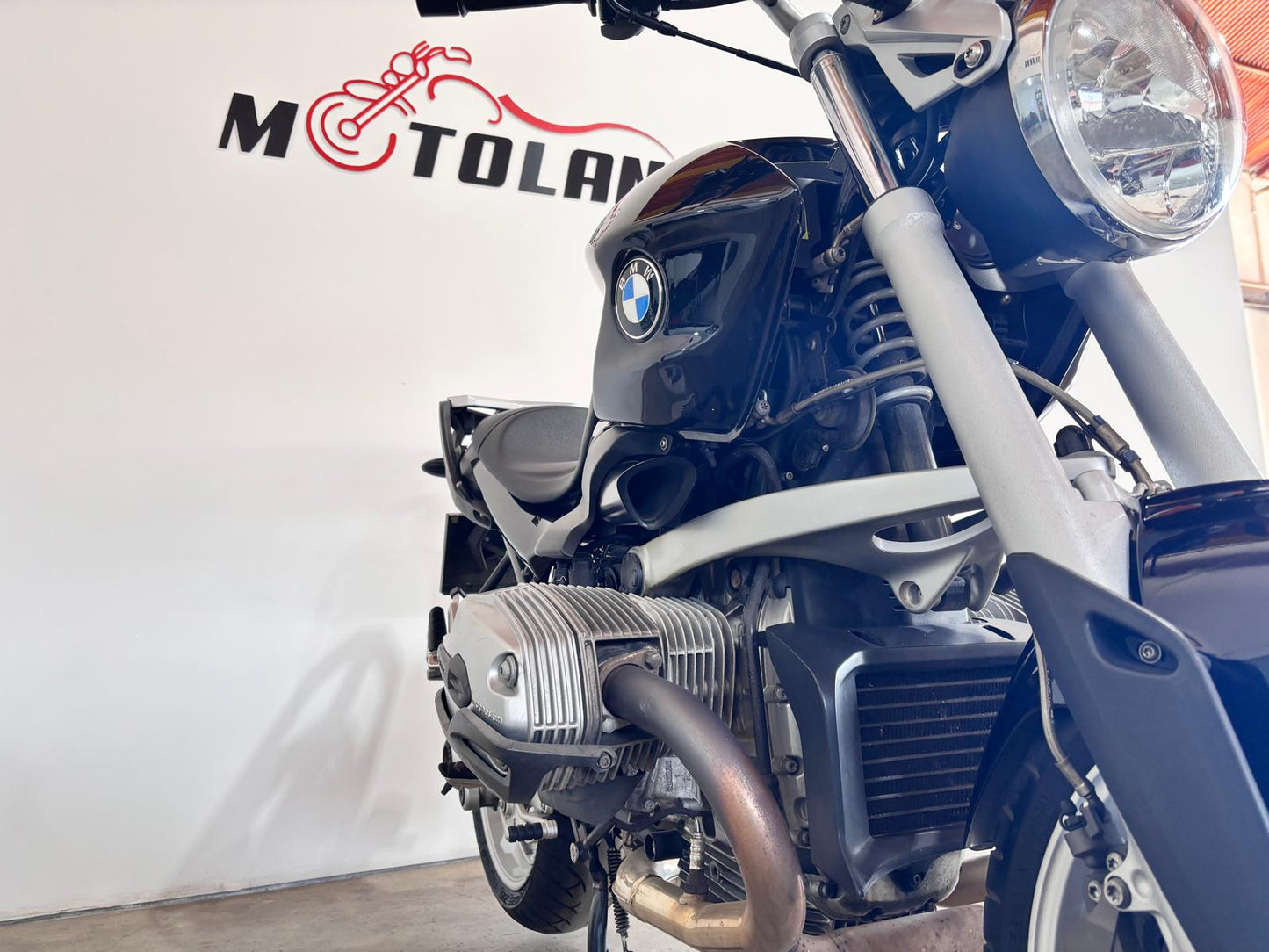 BMW R1200R