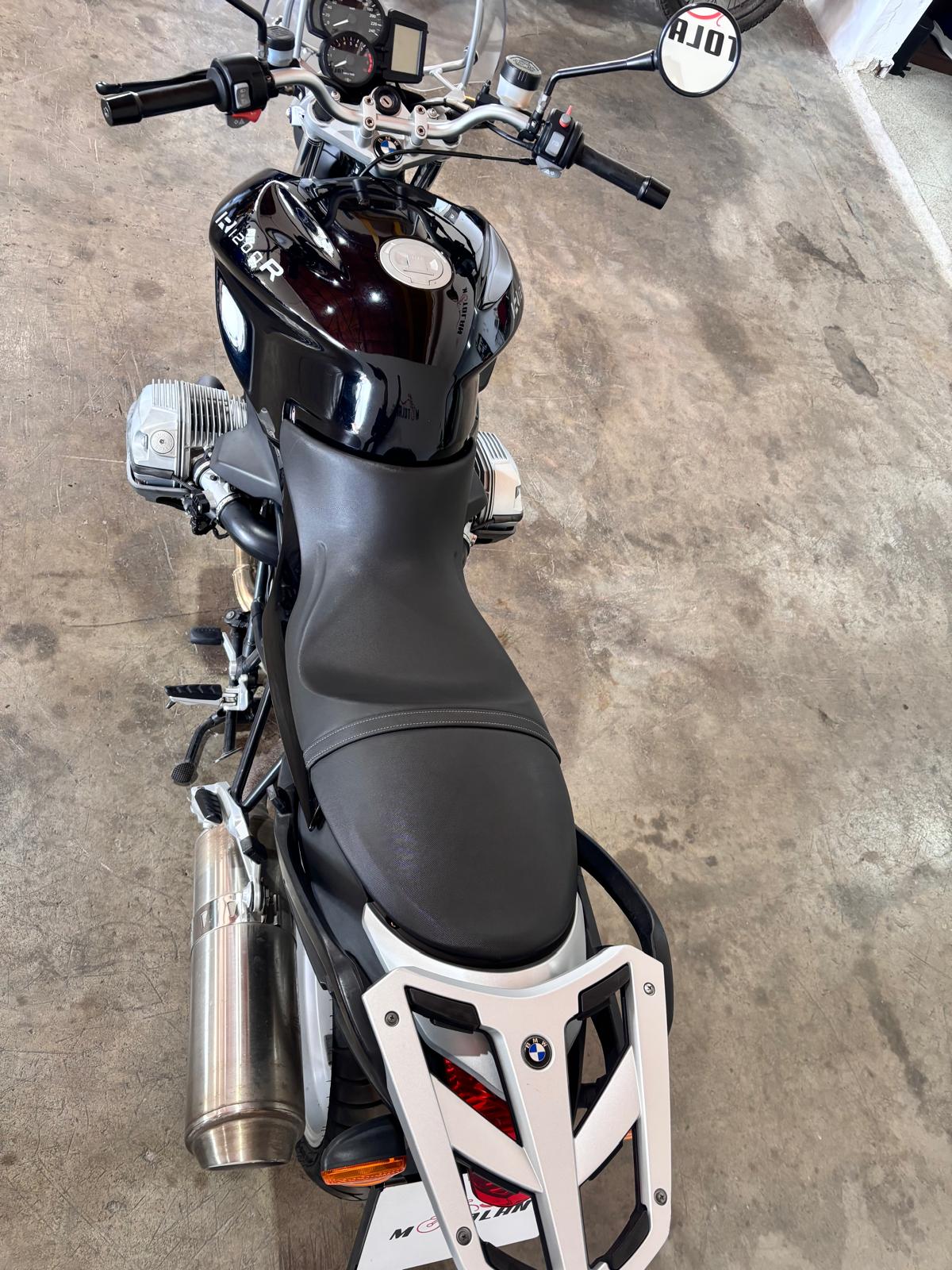 BMW R1200R