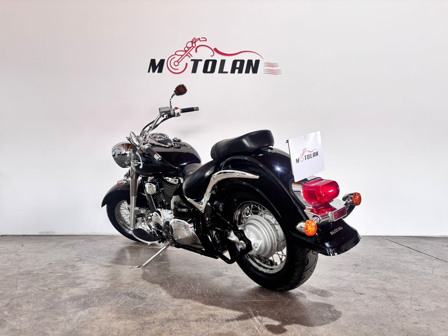 SUZUKI INTRUDER C800