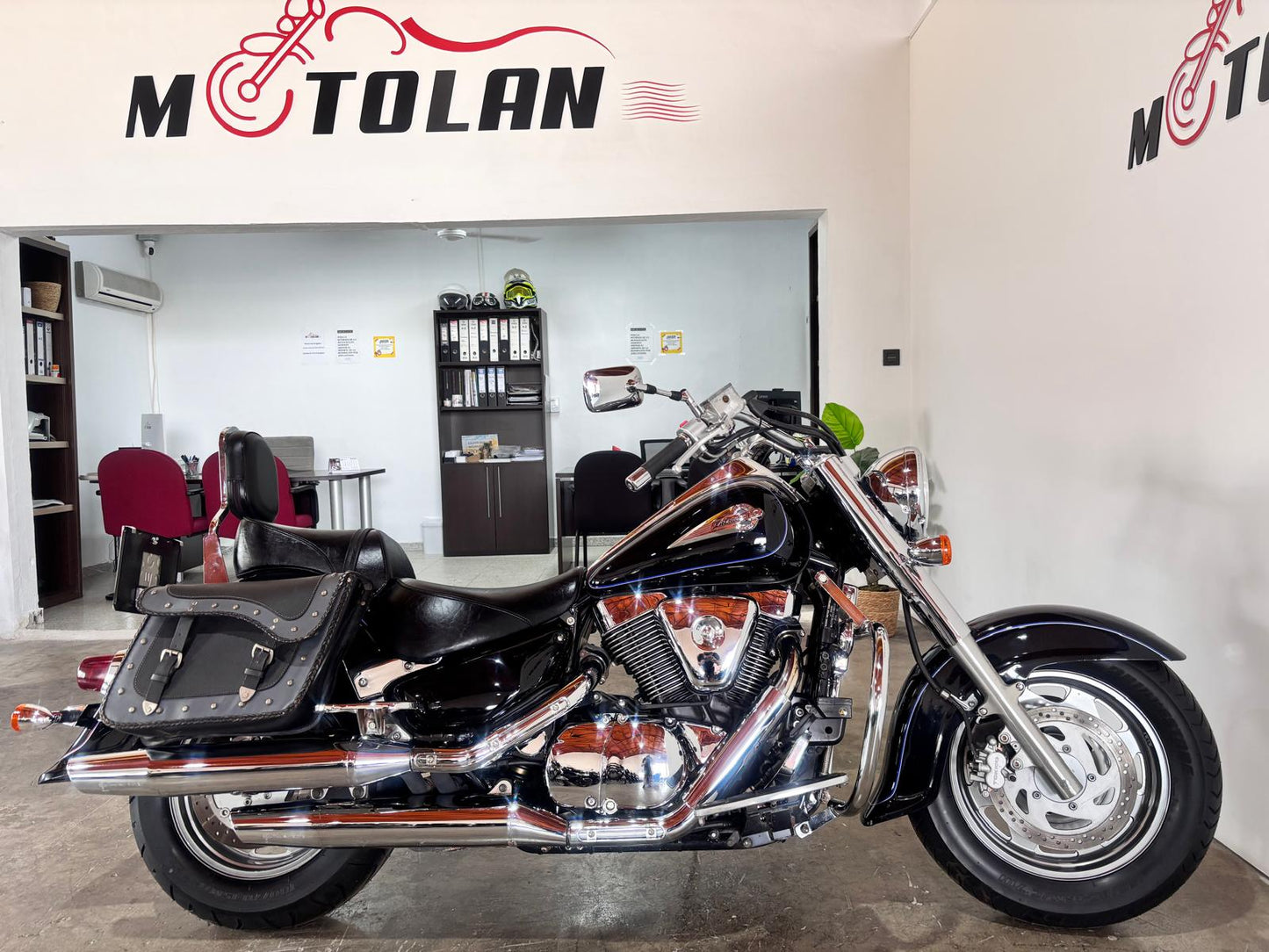 SUZUKI INTRUDER 1500CC
