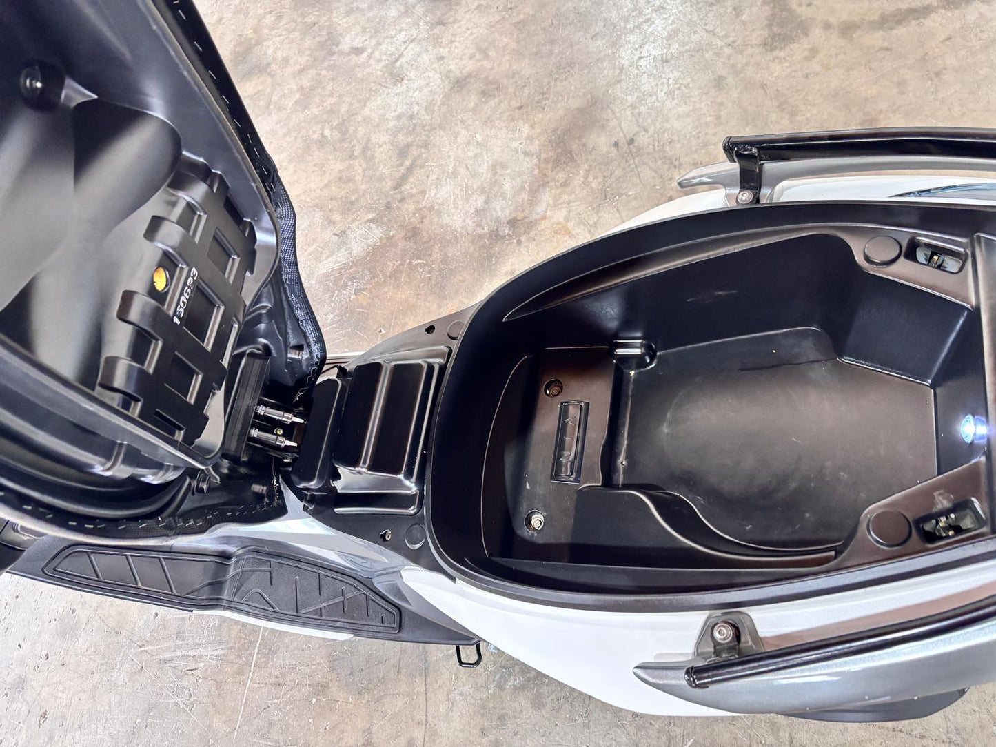 KYMCO XCITING 400CC