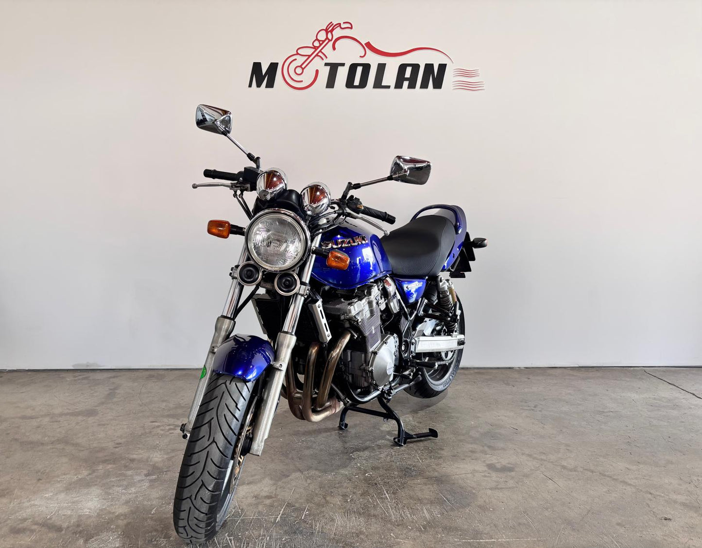 SUZUKI GSX 750CC INAZUMA