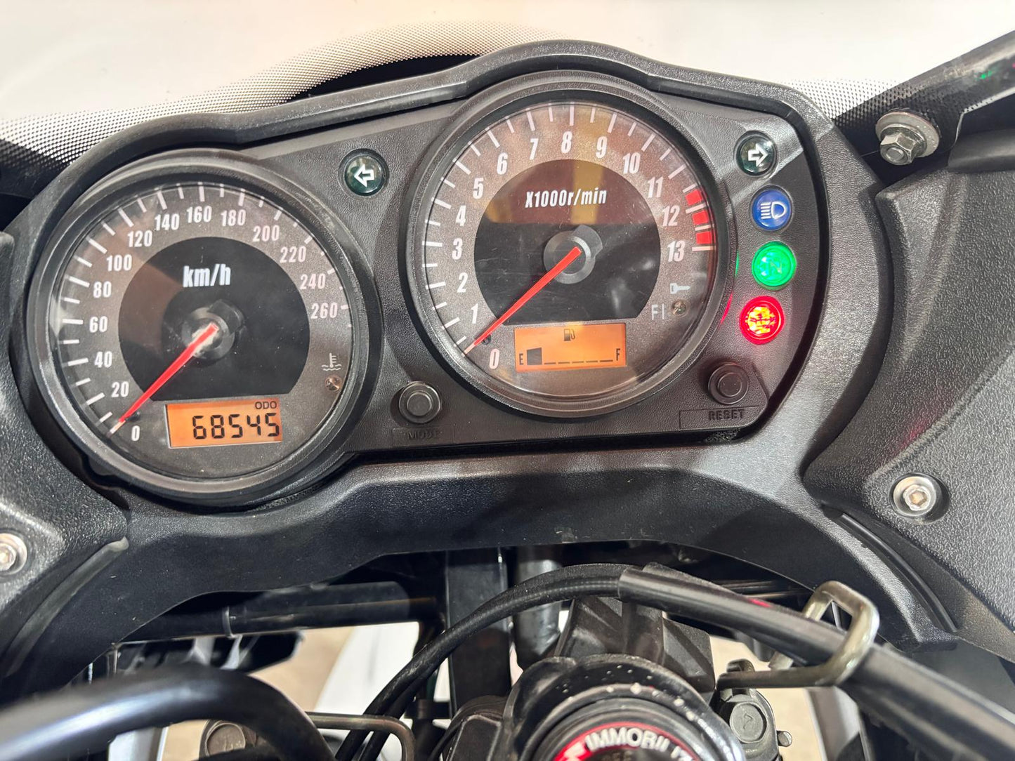 KAWASAKI Z750S