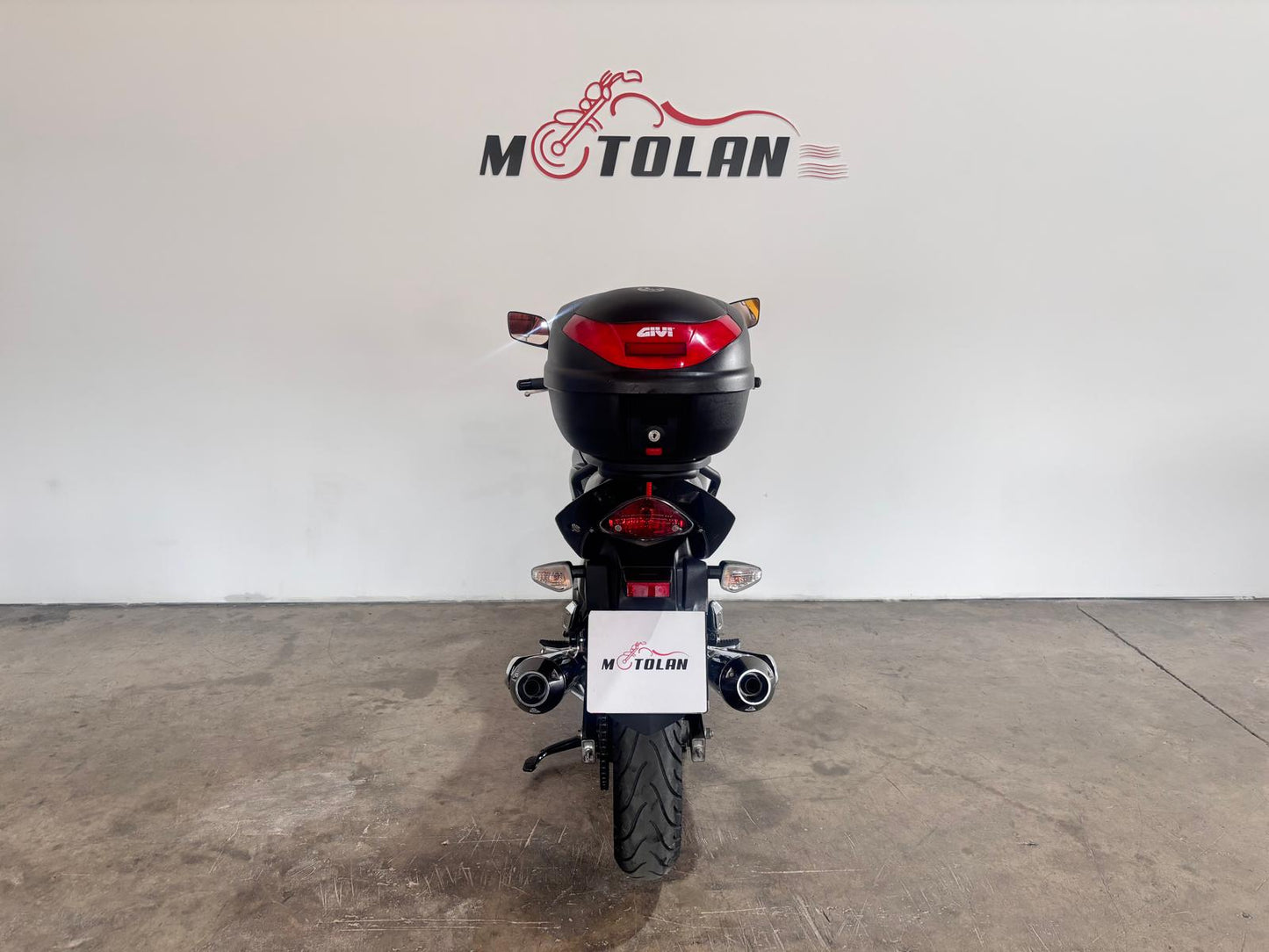 SUZUKI INAZUMA 250CC