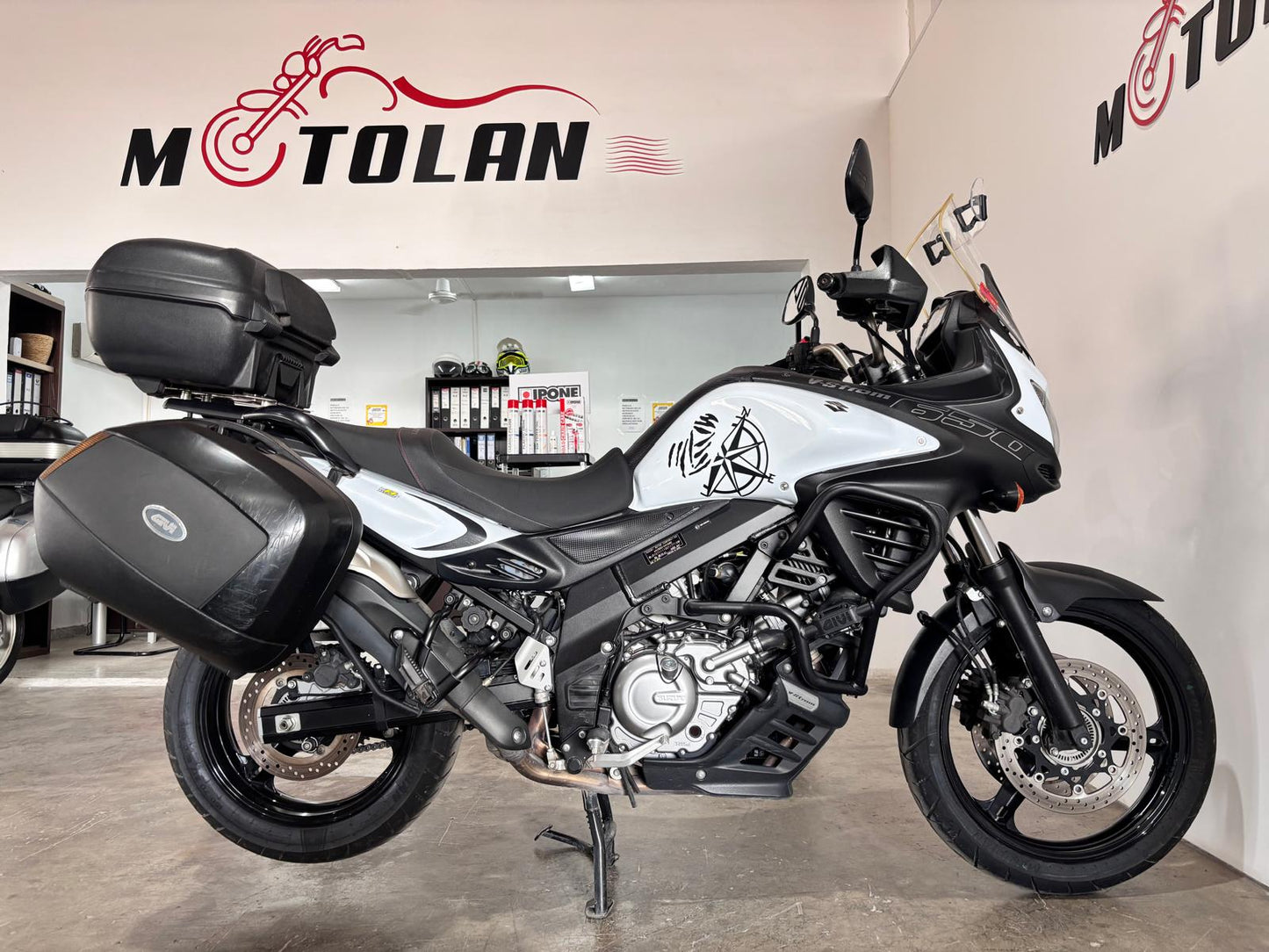 SUZUKI V-STROM 650CC