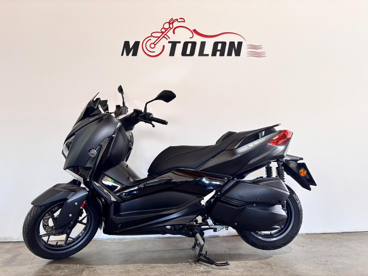 YAMAHA XMAX 300CC IRON MAX