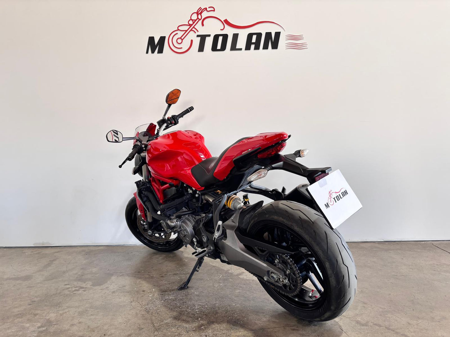 DUCATI MONSTER 821