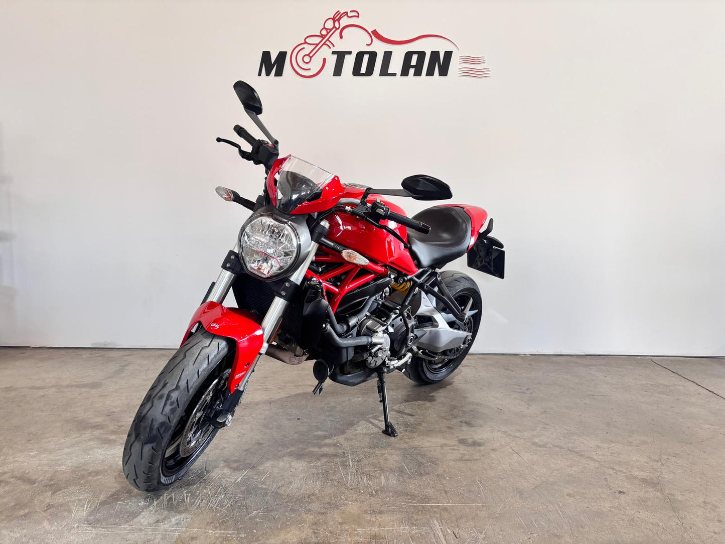 DUCATI MONSTER 821