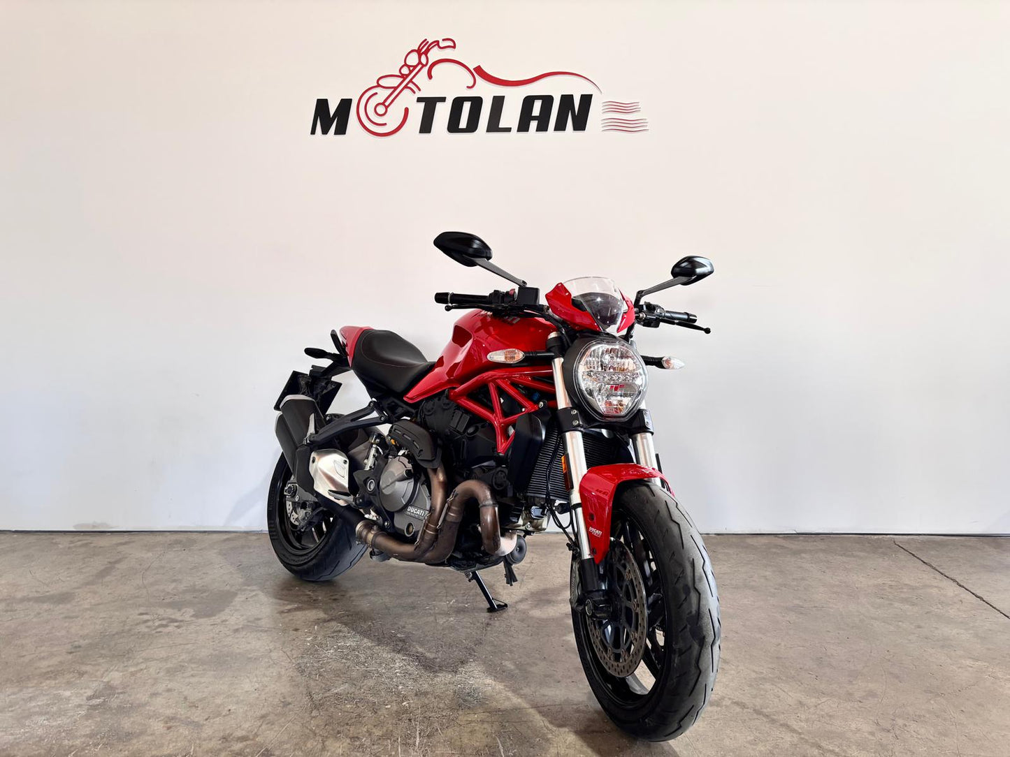 DUCATI MONSTER 821