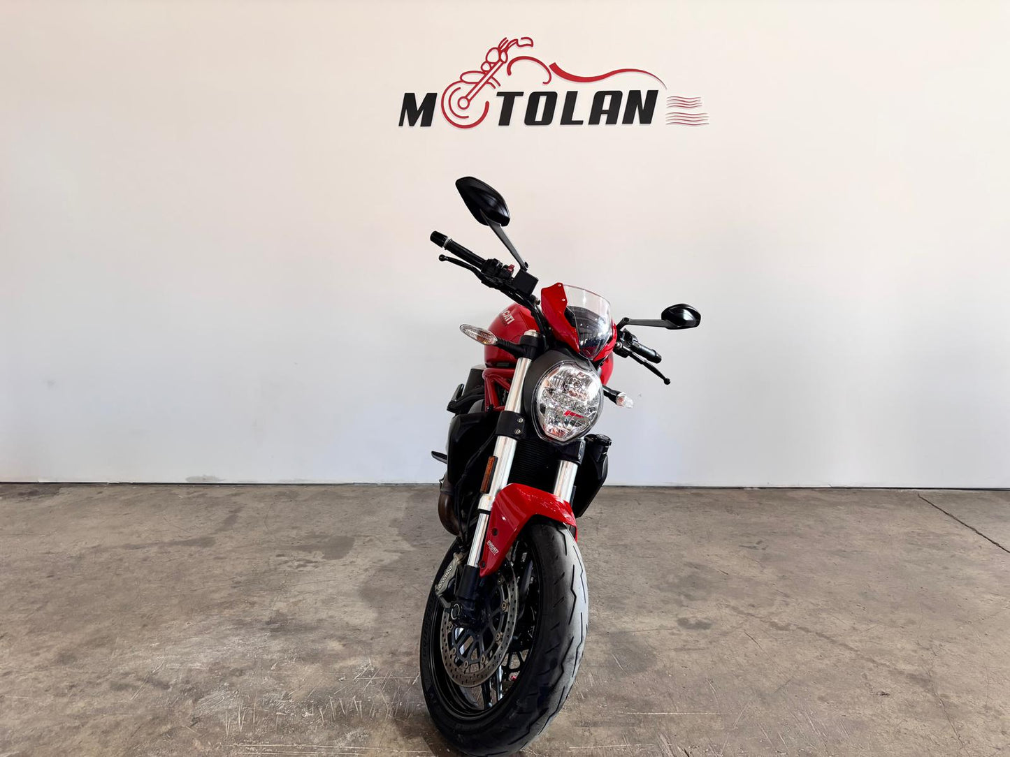 DUCATI MONSTER 821