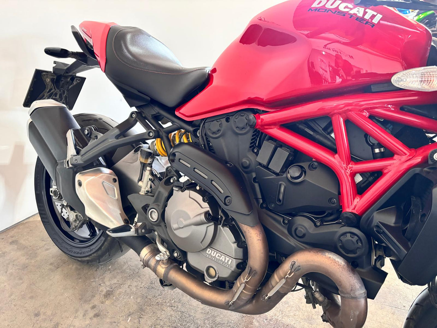 DUCATI MONSTER 821