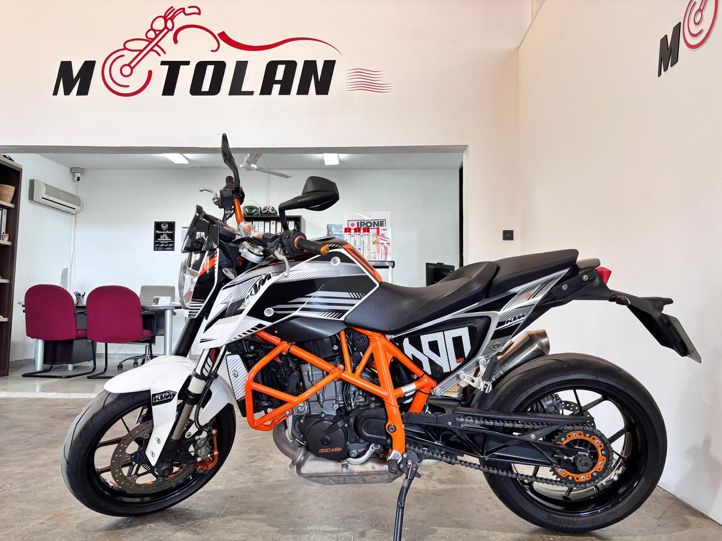 KTM 690 DUKE