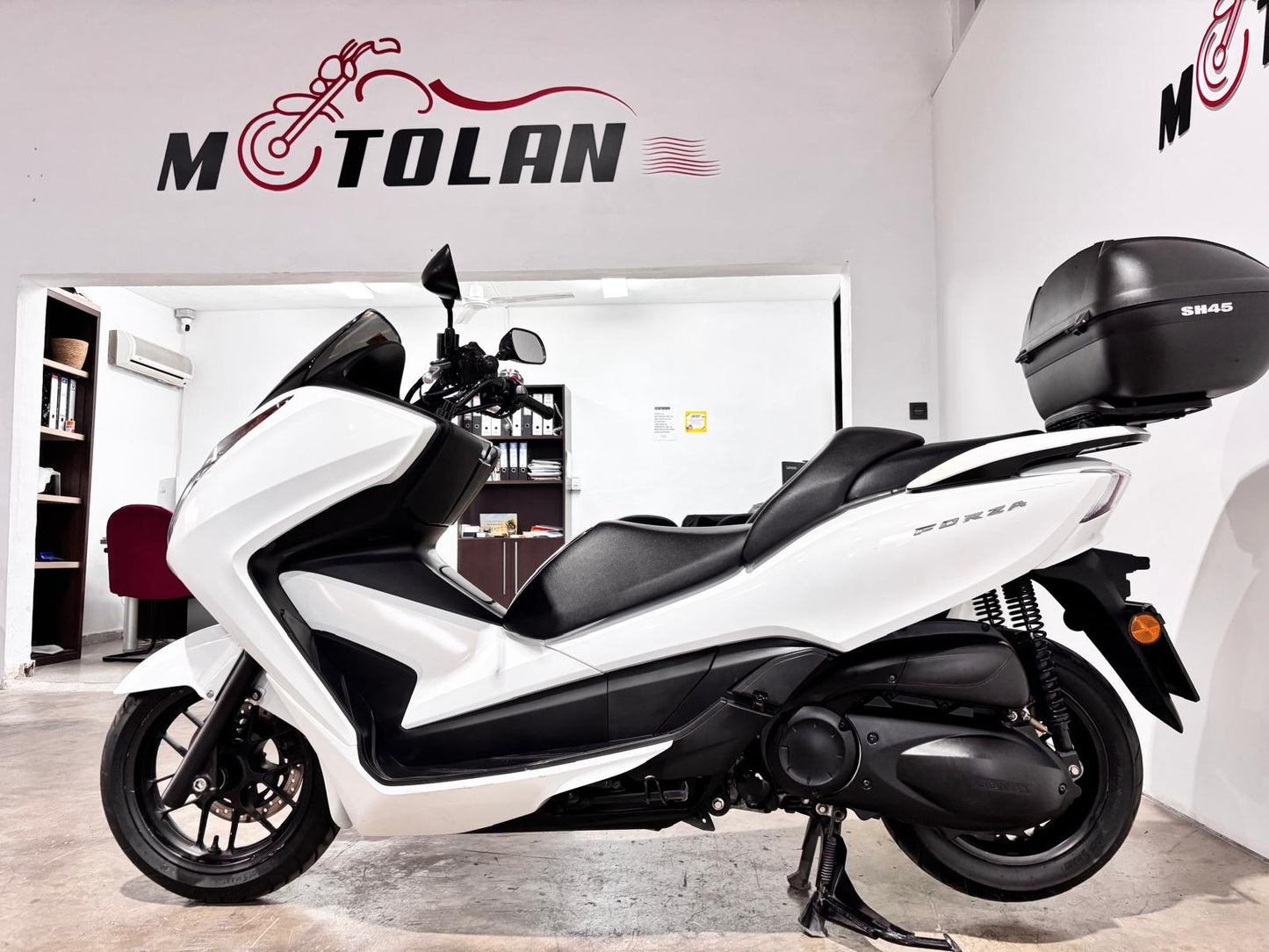 HONDA FORZA 300CC