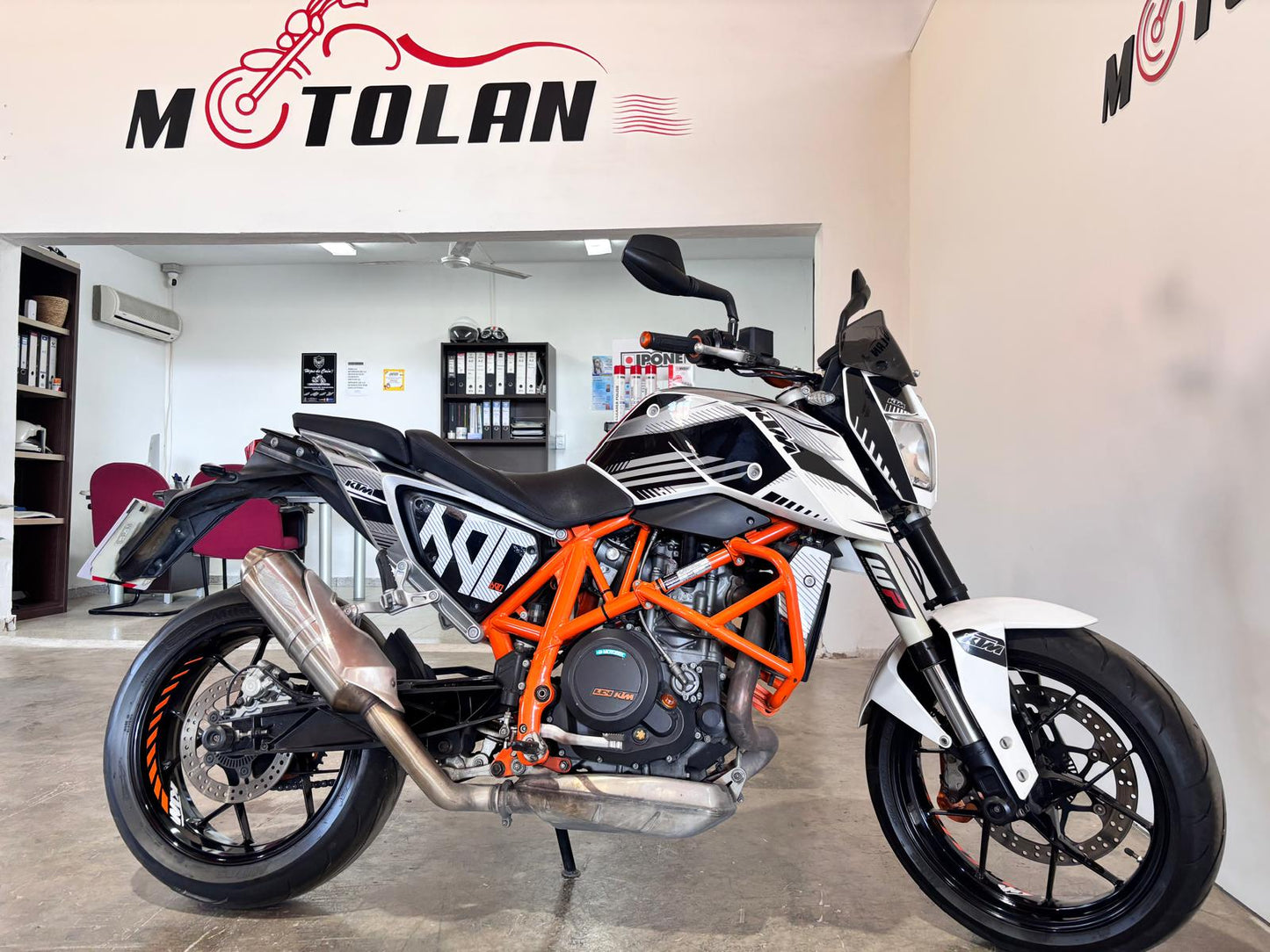 KTM 690 DUKE