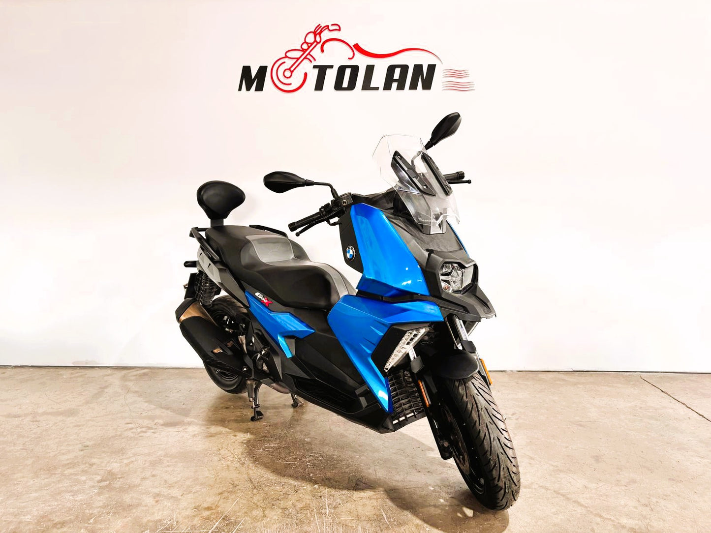 BMW C400X