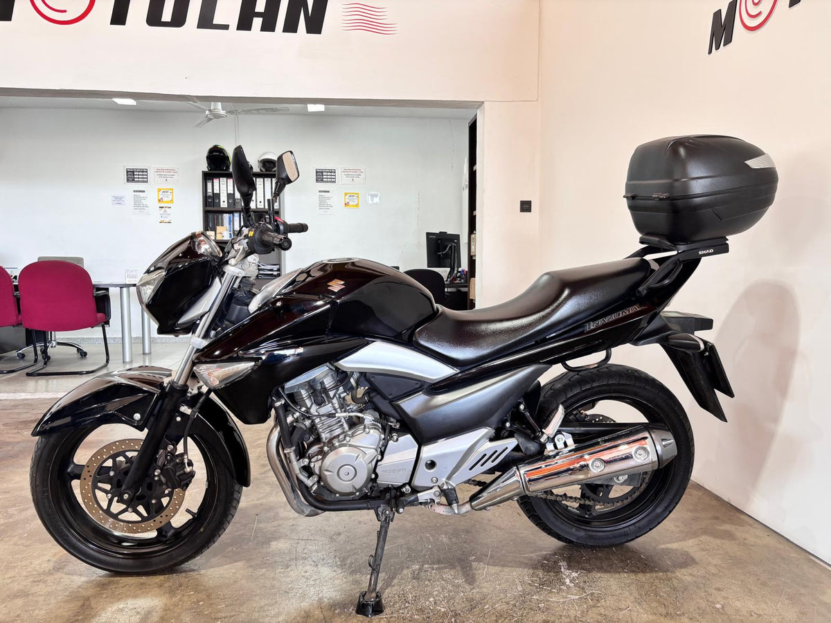 SUZUKI INAZUMA 250CC