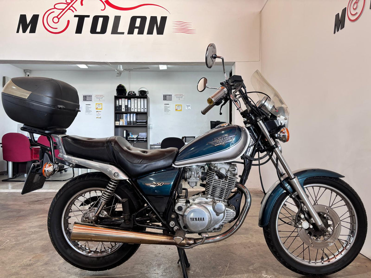 YAMAHA SR 250