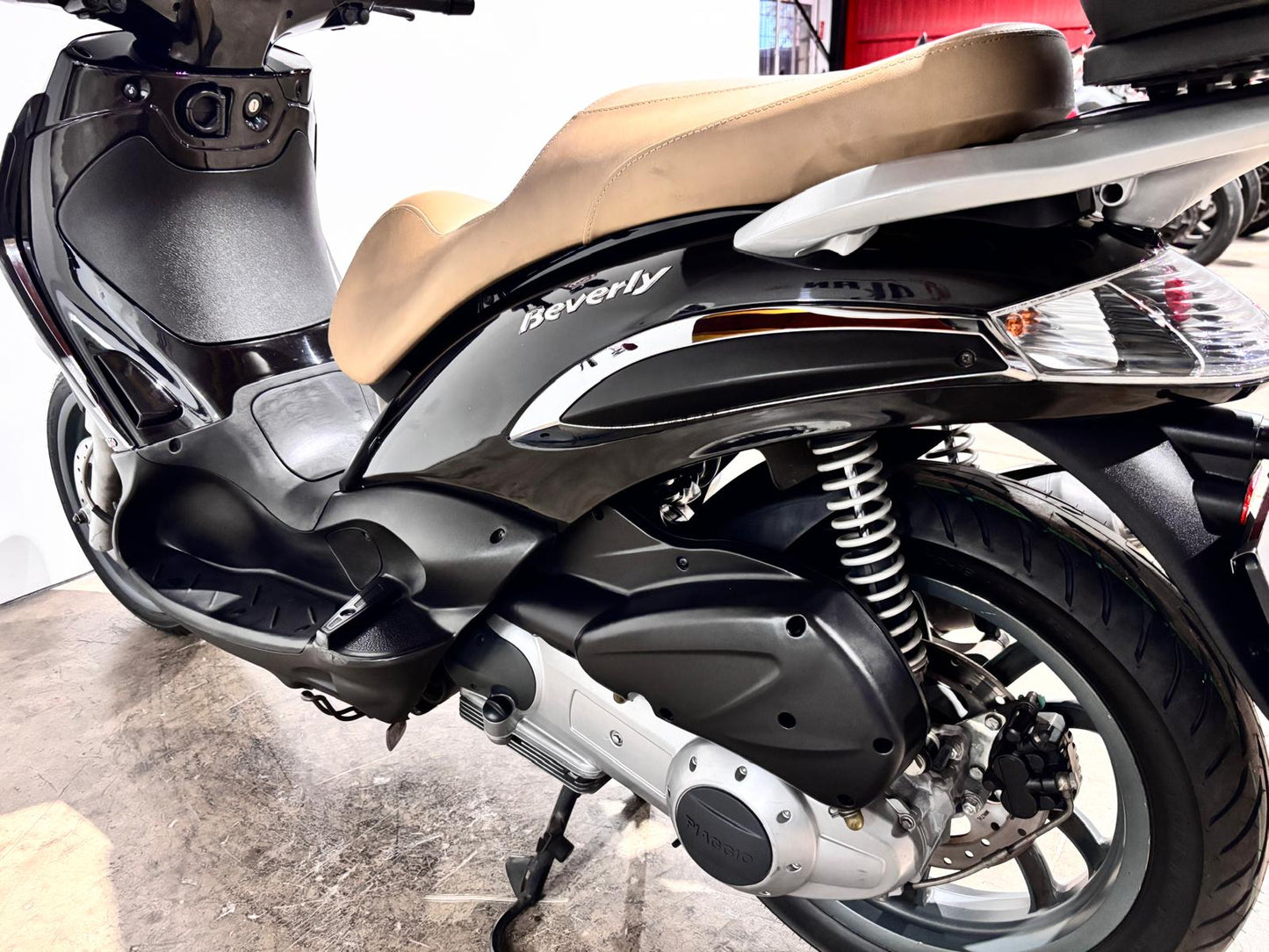 PIAGGIO BEVERLY 300 TOURER
