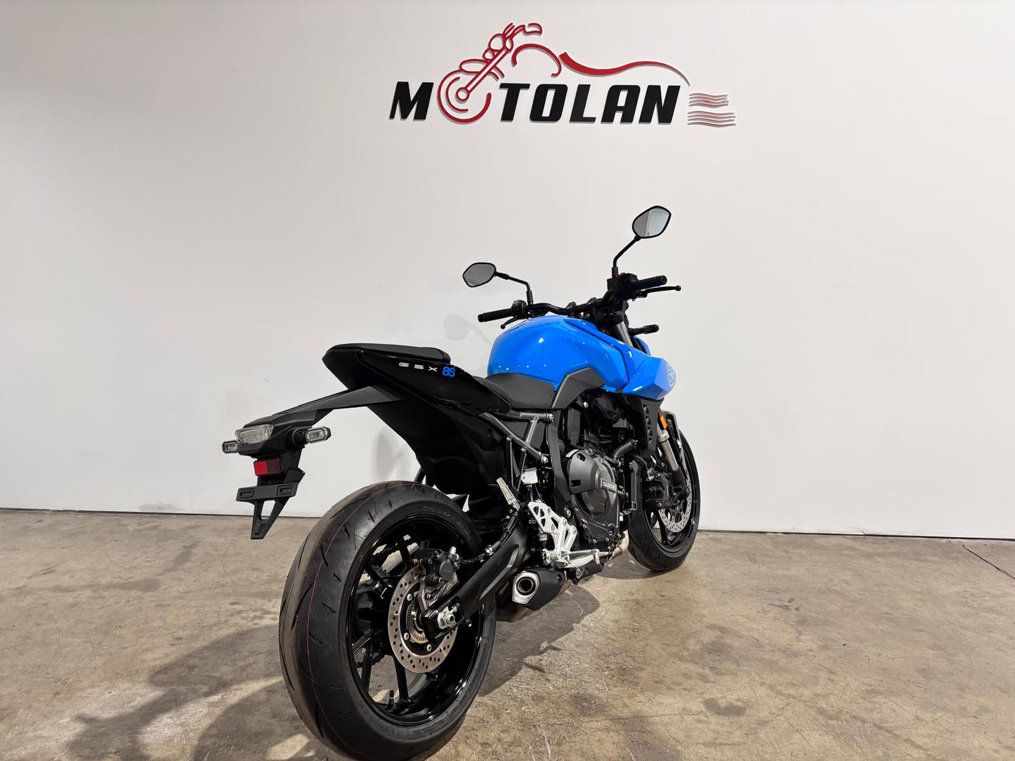 SUZUKI GSX-S 8S