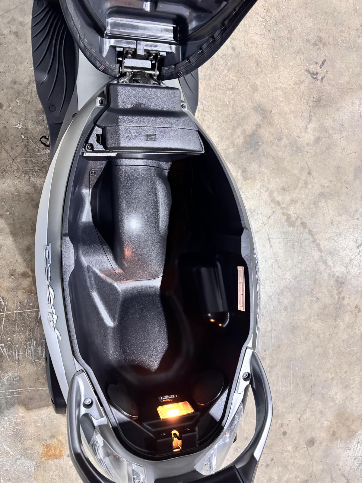 PIAGGIO BEVERLY 350IE SPORT TURING