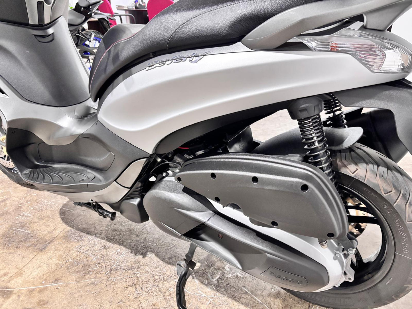 PIAGGIO BEVERLY 350IE SPORT TURING