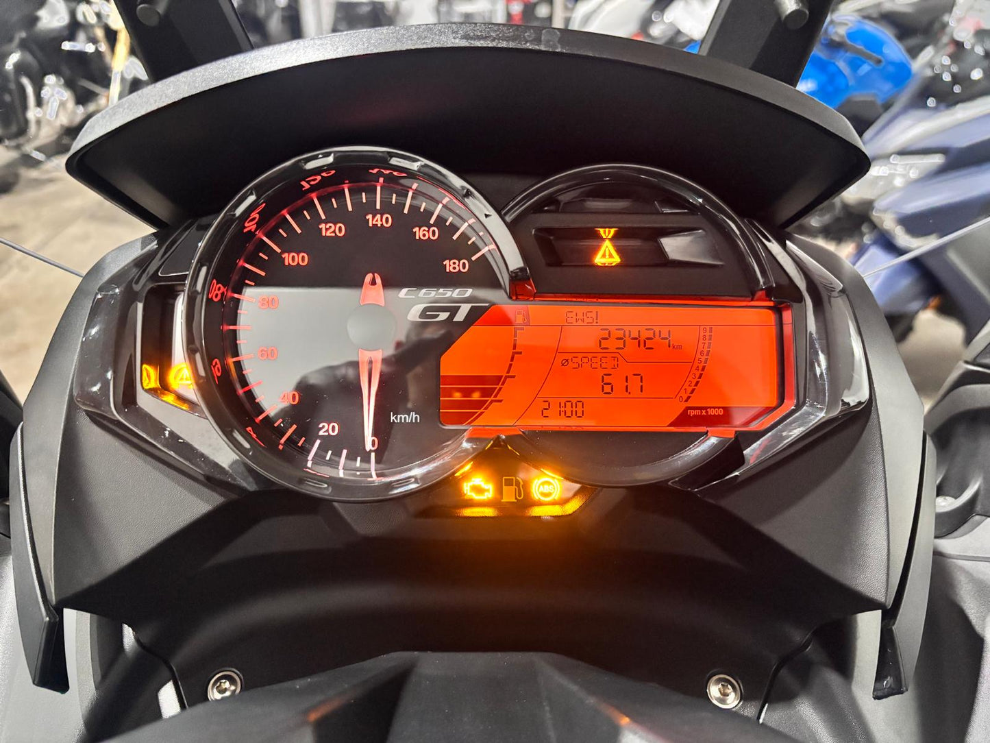 BMW C650GT
