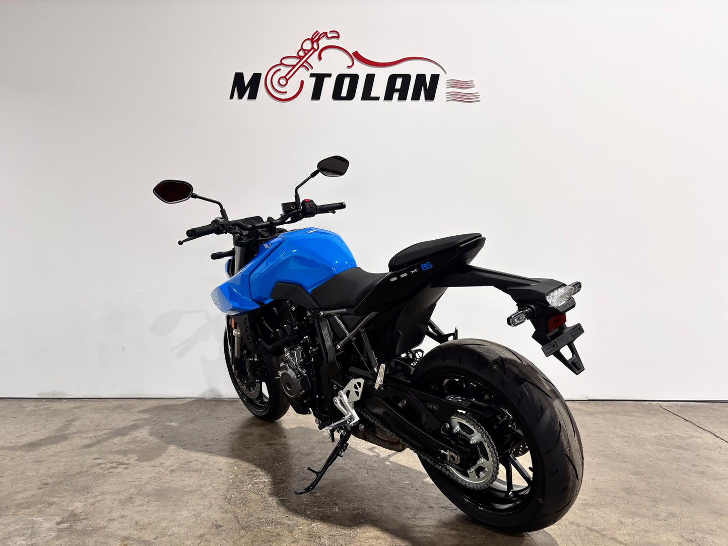 SUZUKI GSX-S 8S