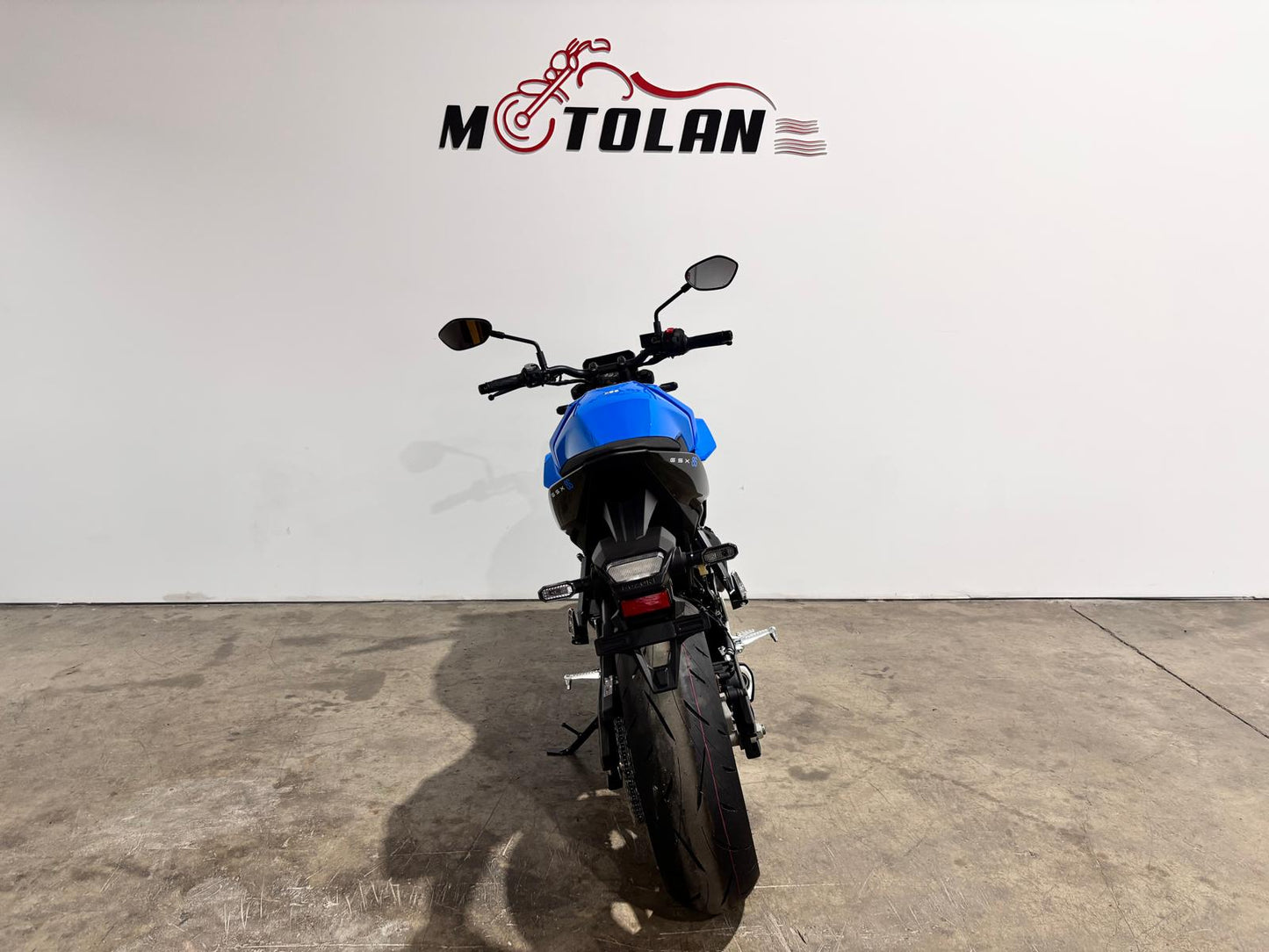 SUZUKI GSX-S 8S