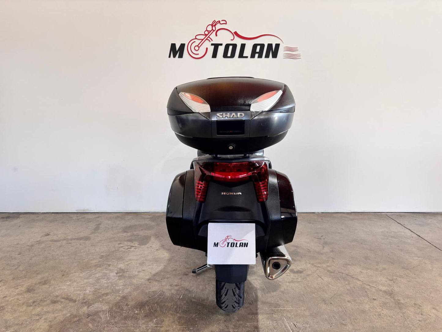 HONDA DEAUVILLE 700CC