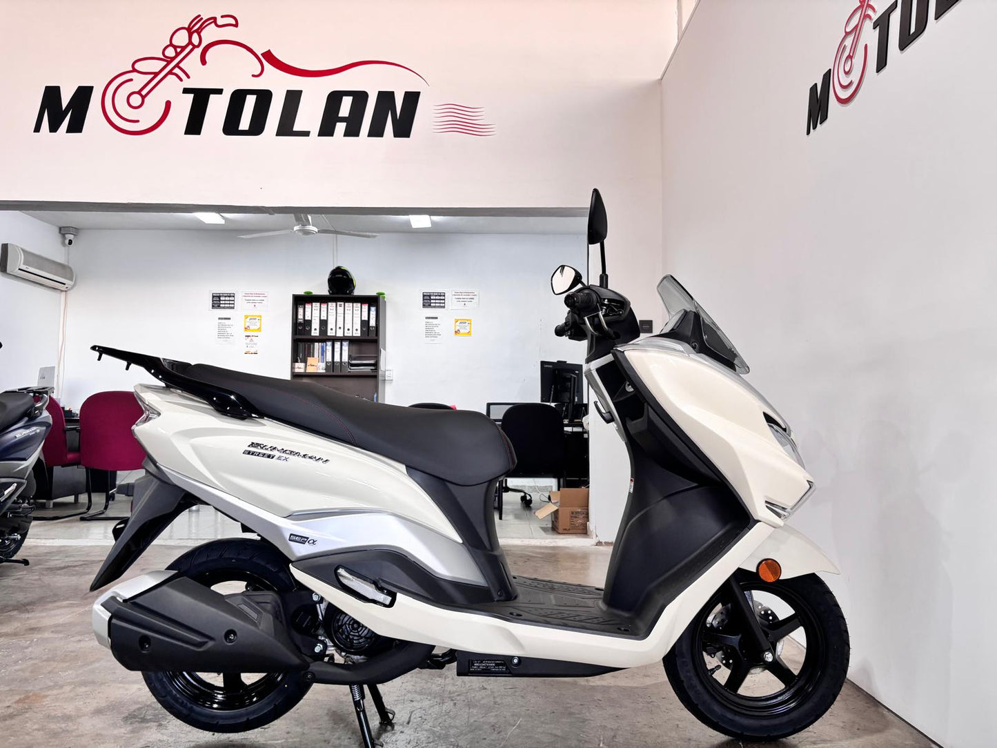 SUZUKI BURGMAN STREET EX 125CC