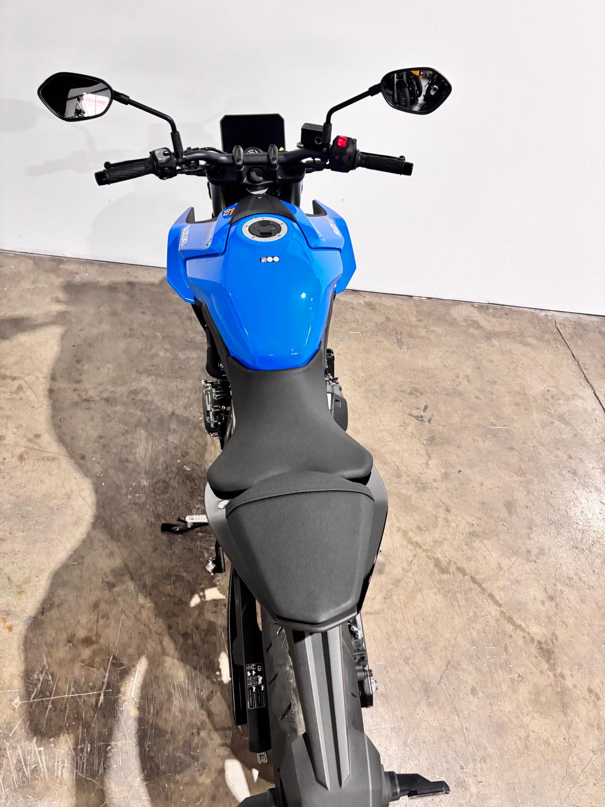 SUZUKI GSX-S 8S