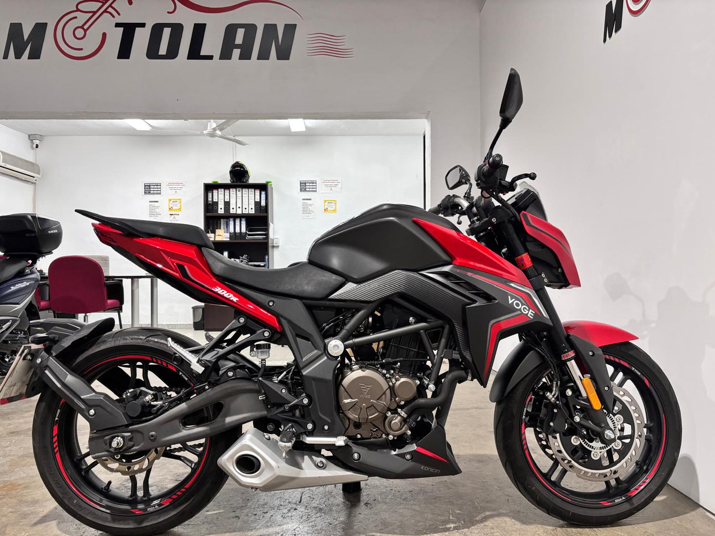 VOGE 300R