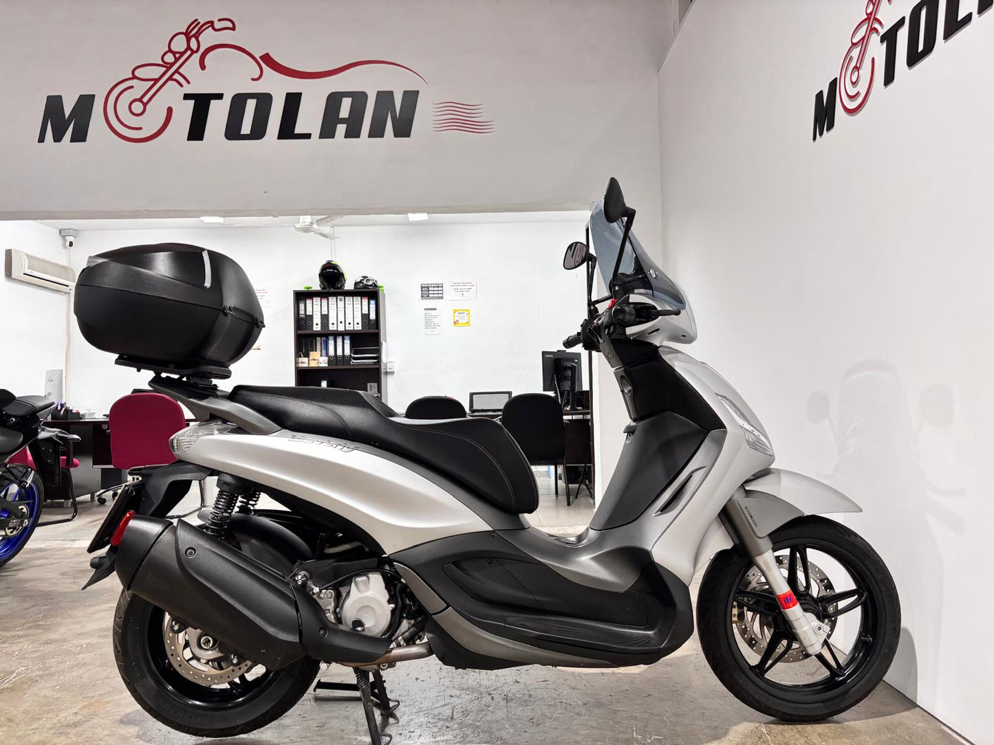 PIAGGIO BEVERLY 350IE SPORT TURING