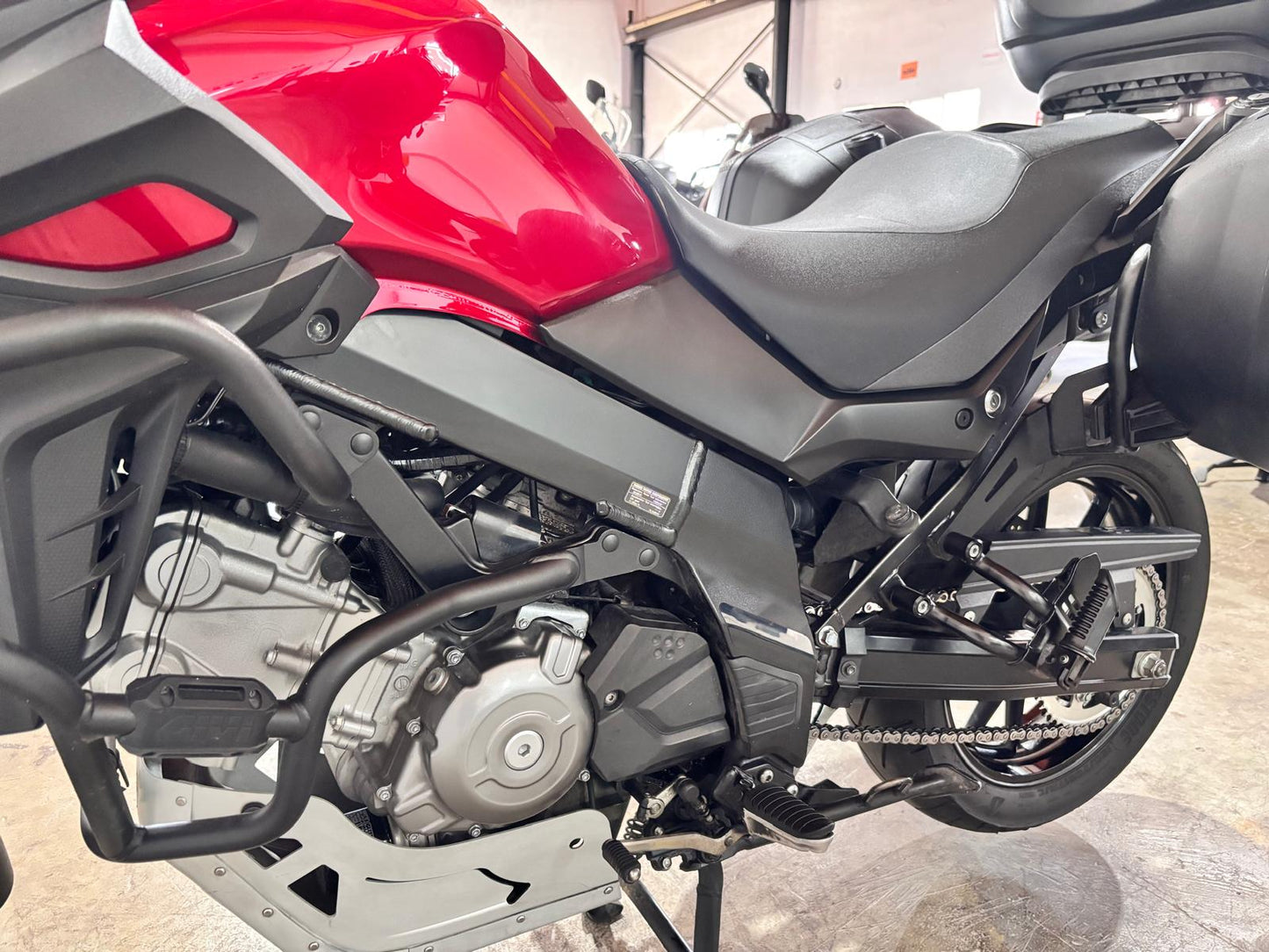 SUZUKI VSTROM 650CC