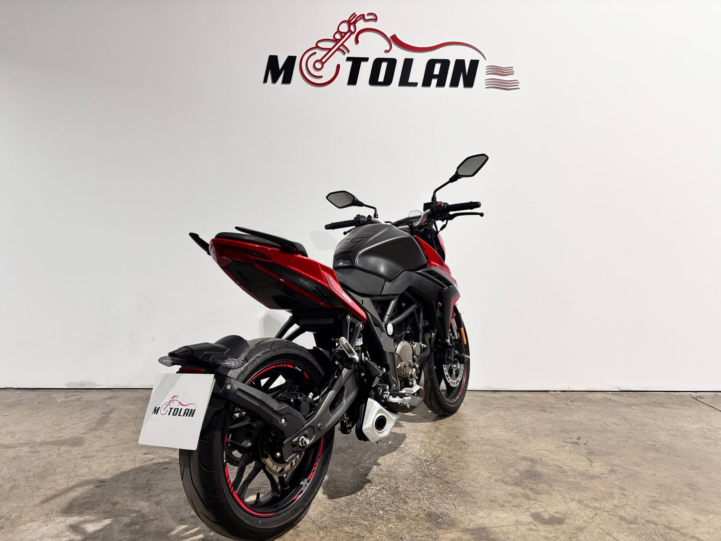 VOGE 300R