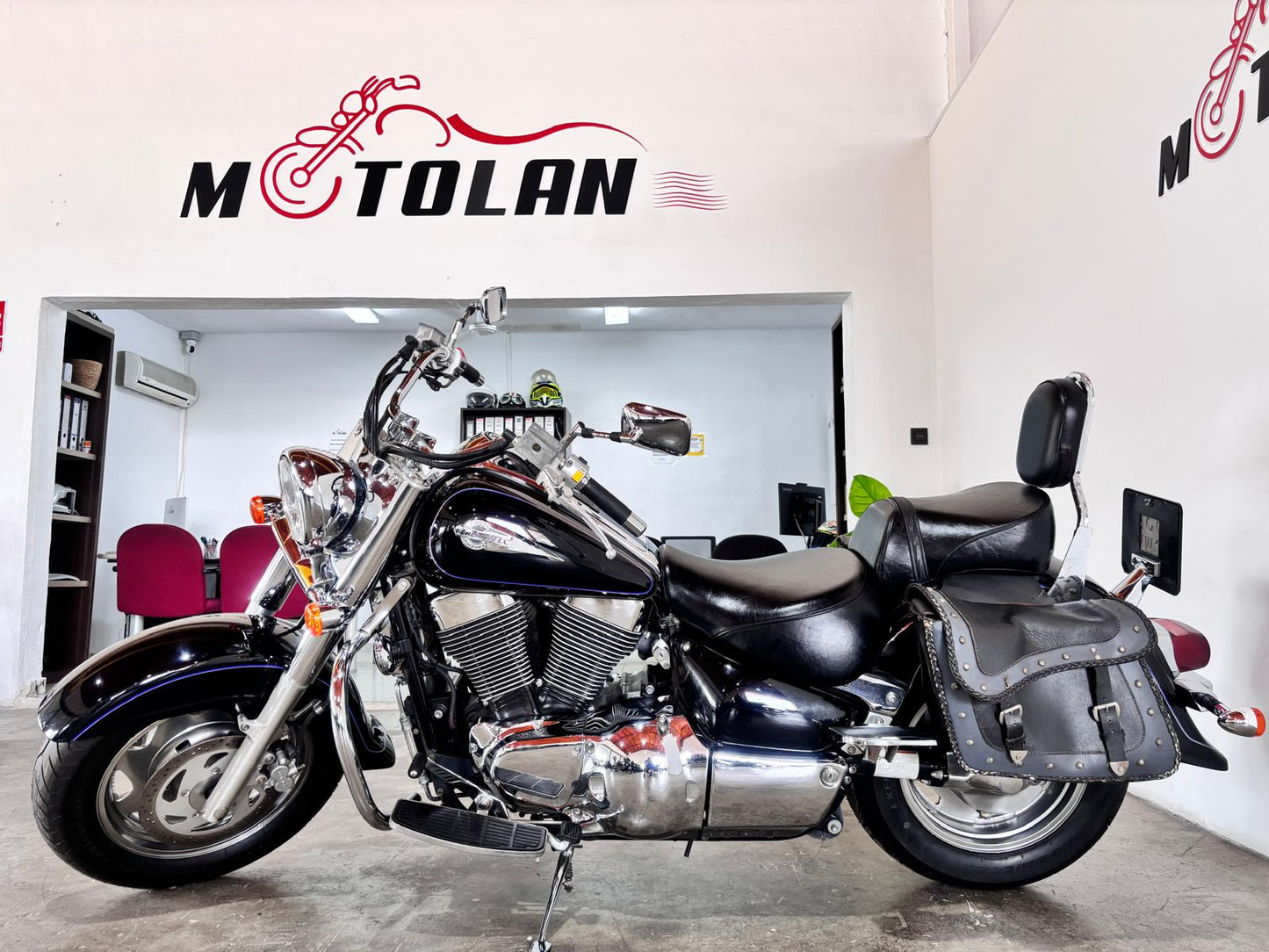 SUZUKI INTRUDER 1500CC