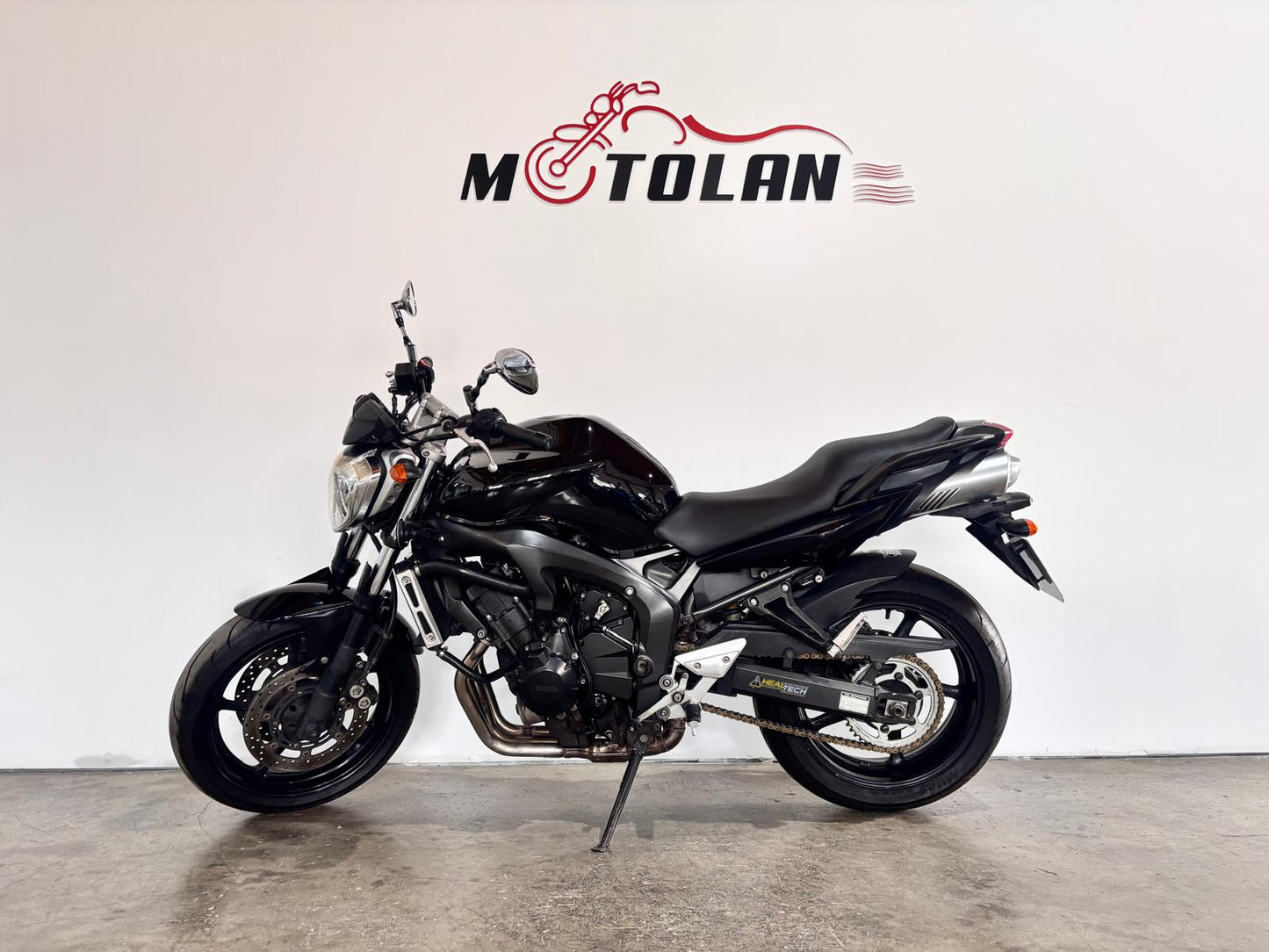 YAMAHA FZ6