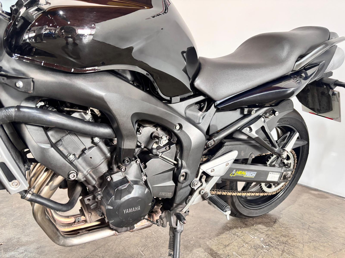 YAMAHA FZ6