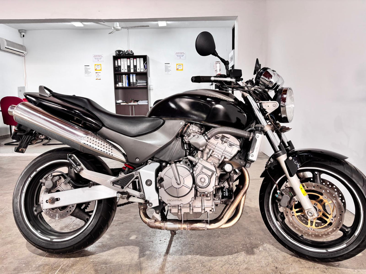 HONDA HORNET 600CC