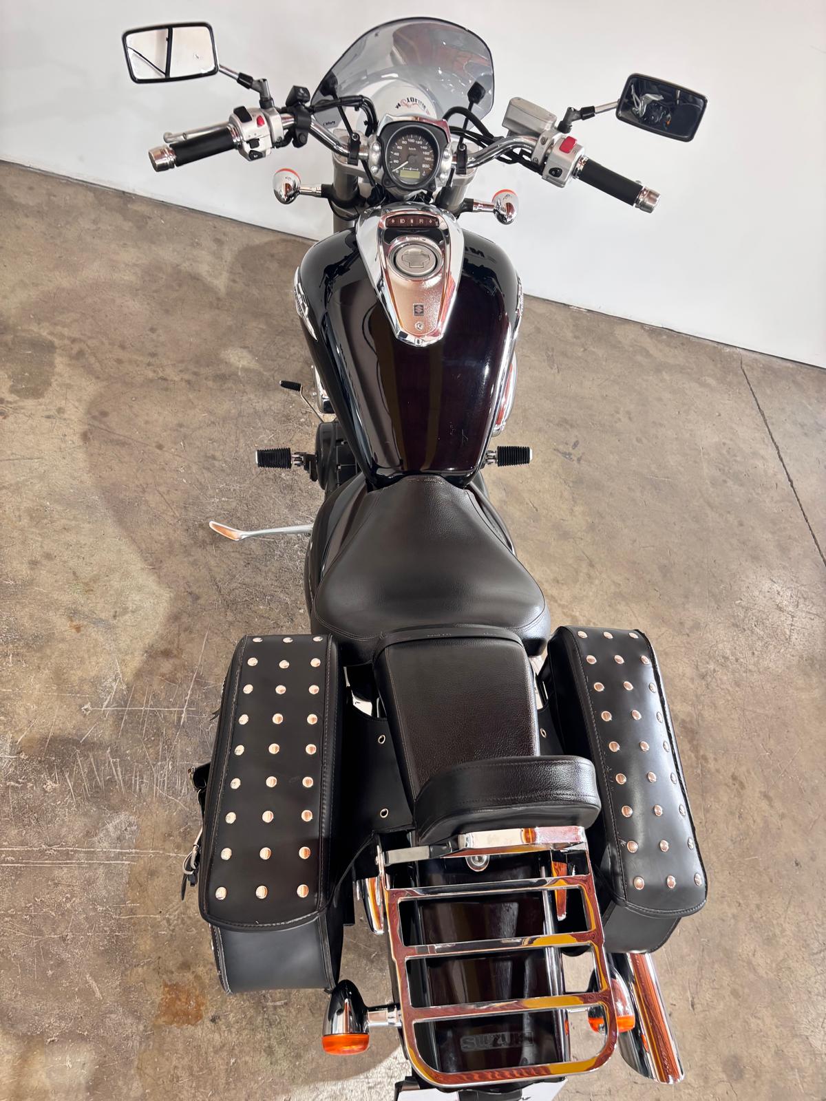 SUZUKI INTRUDER M800