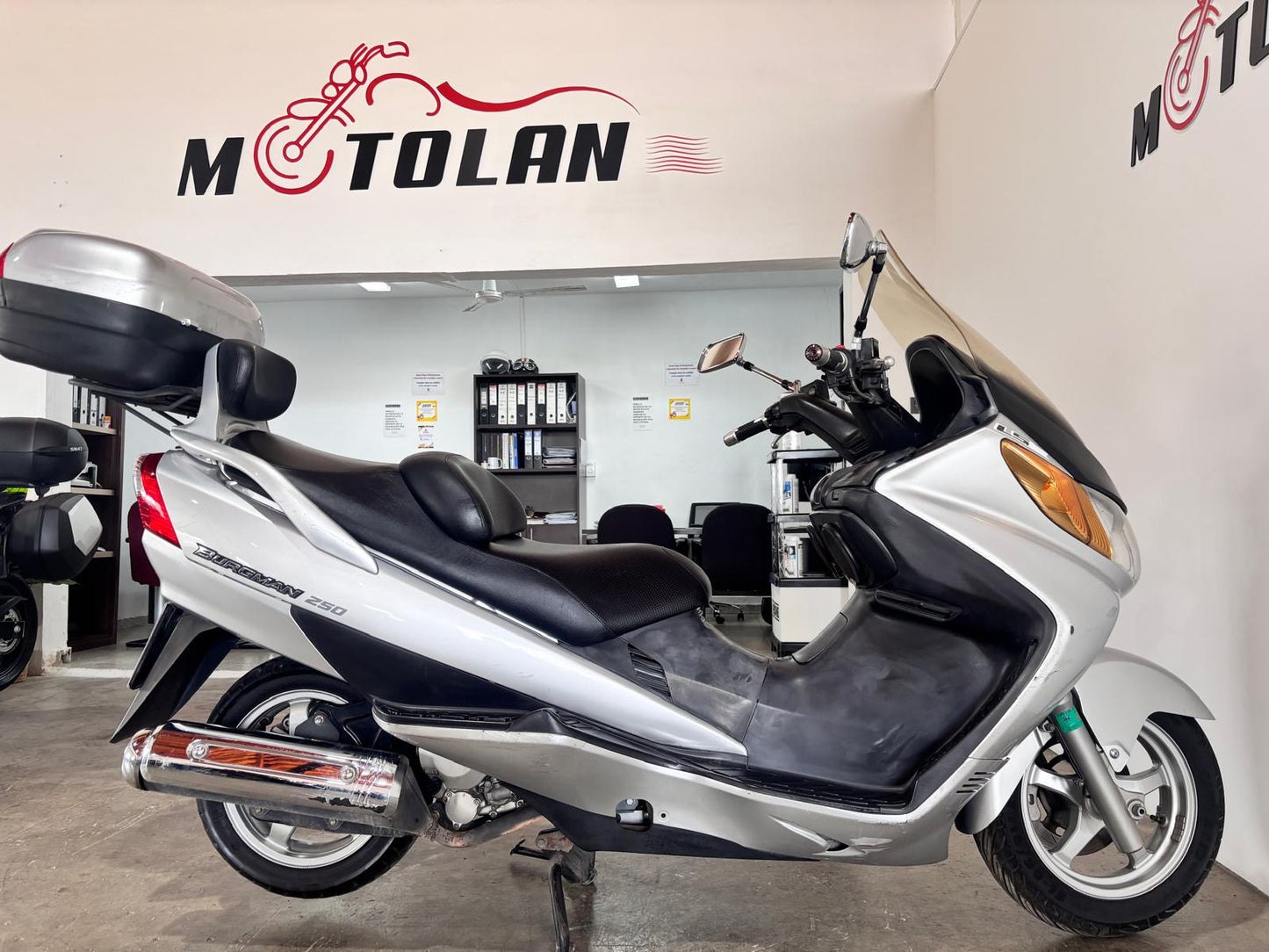 SUZUKI BURGMAN 250CC