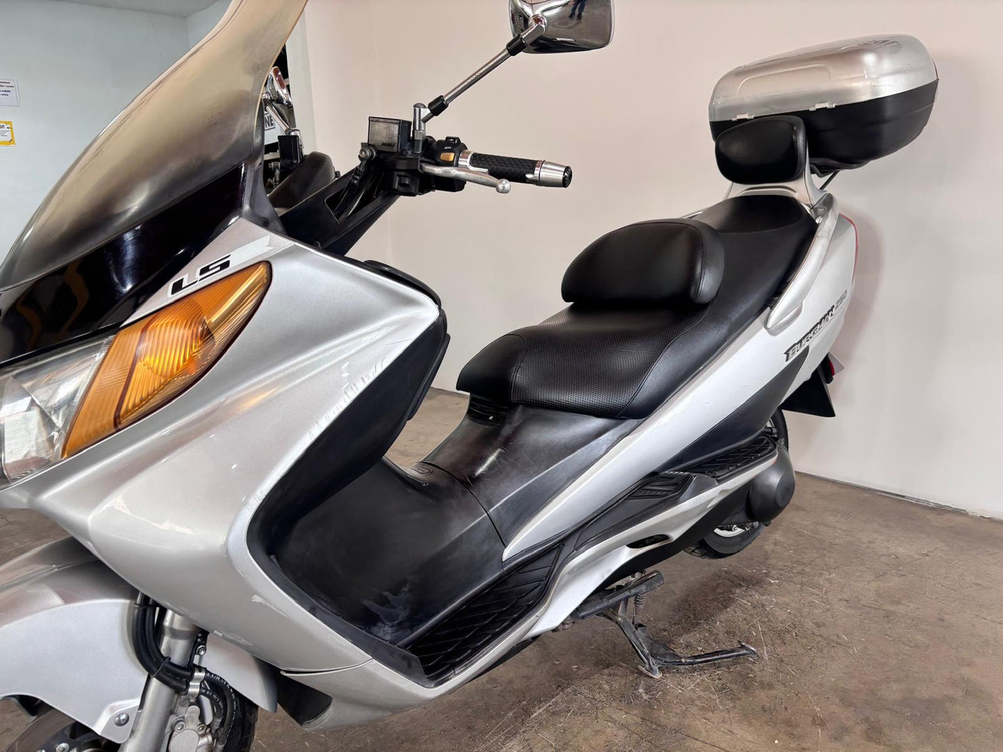 SUZUKI BURGMAN 250CC