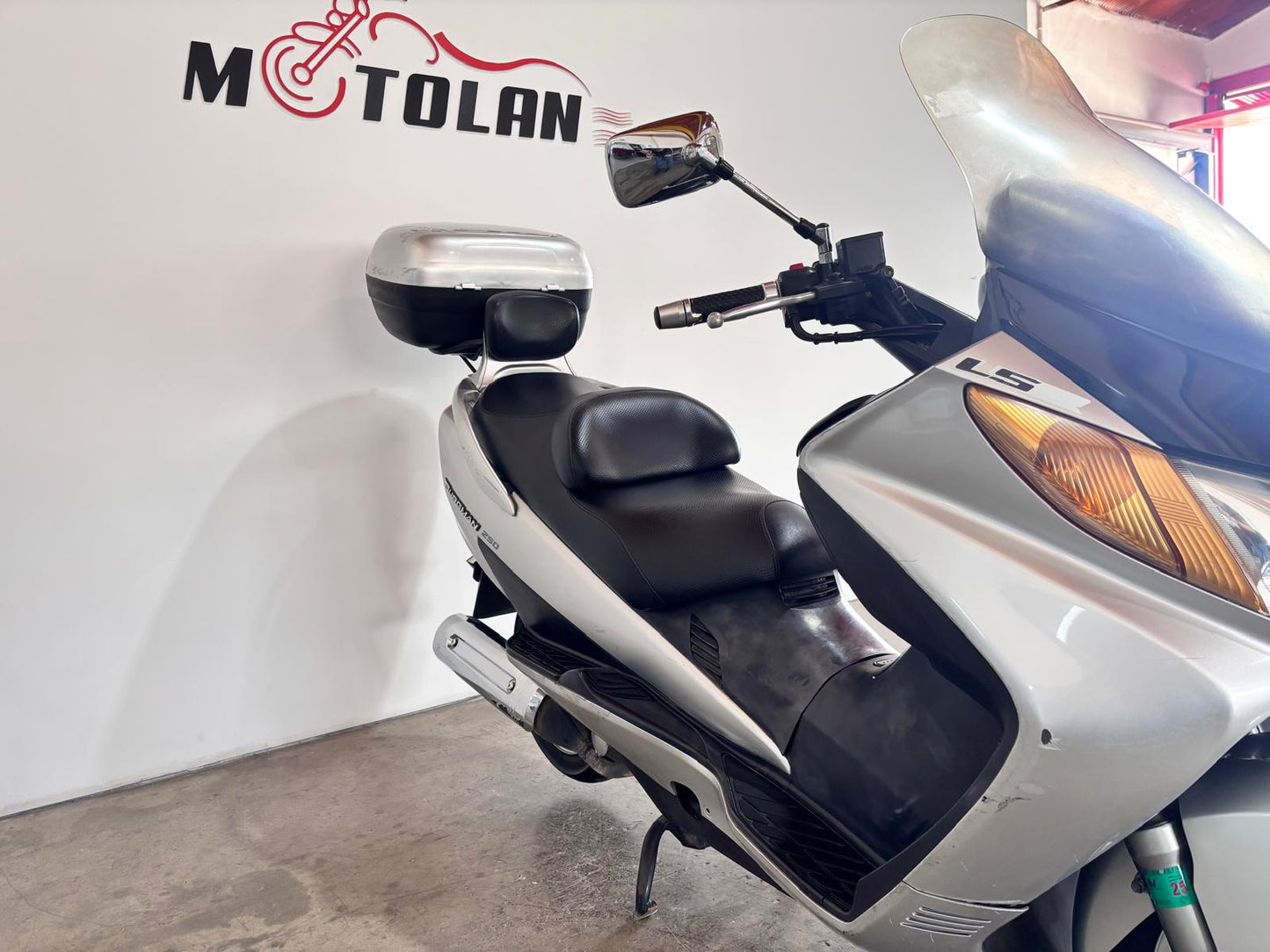 SUZUKI BURGMAN 250CC