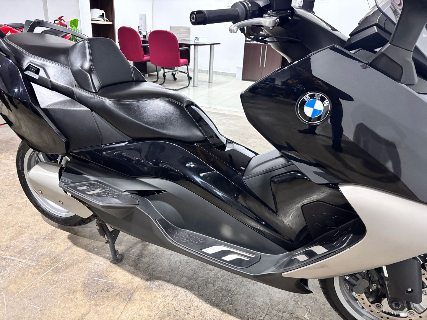 BMW C650GT