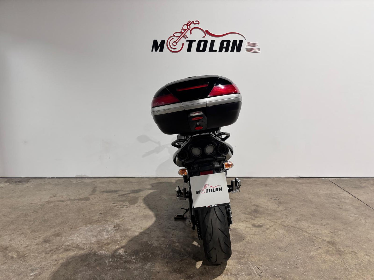 SUZUKI GSR 600 CON ABS