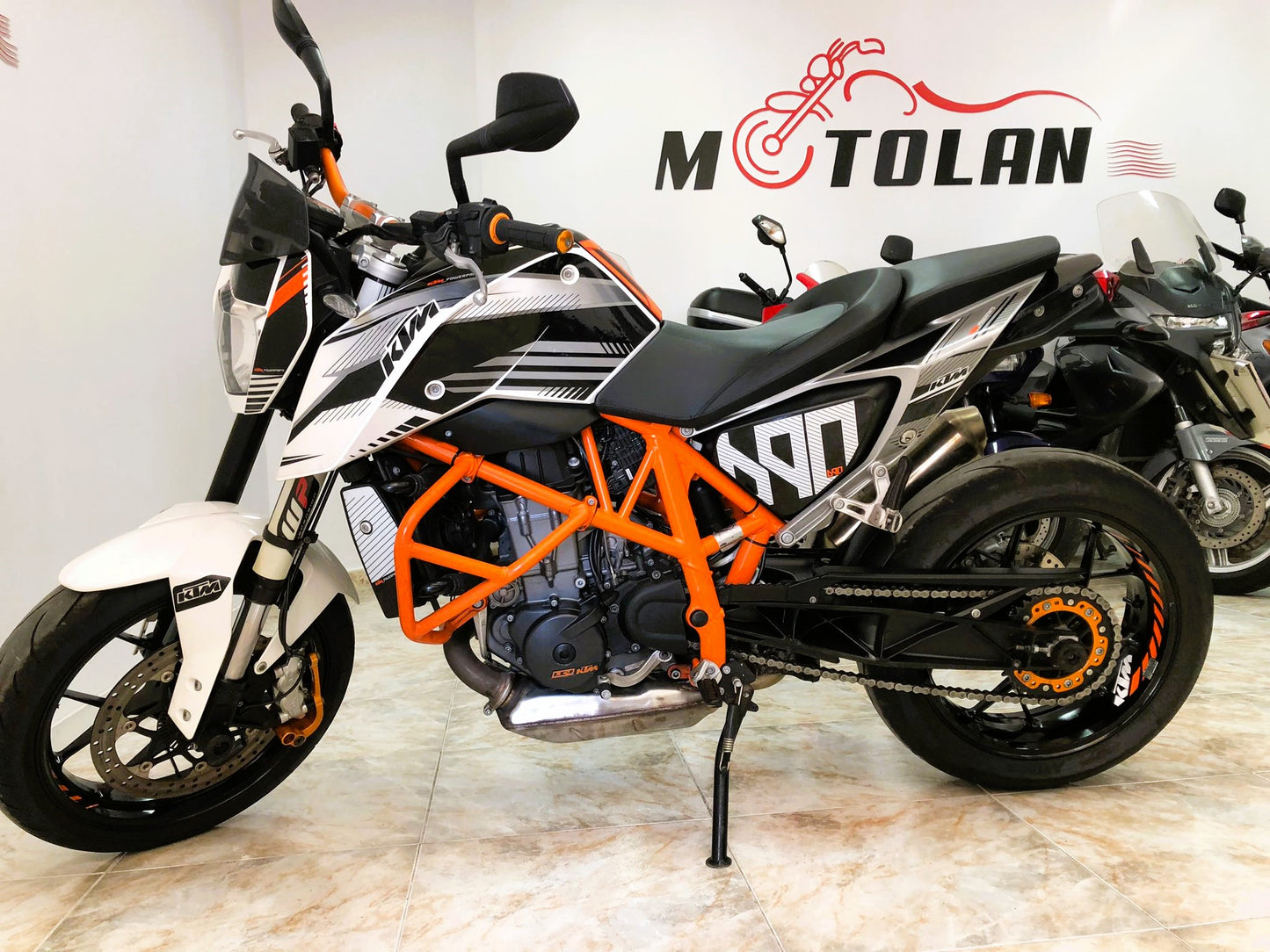 KTM 690 DUKE