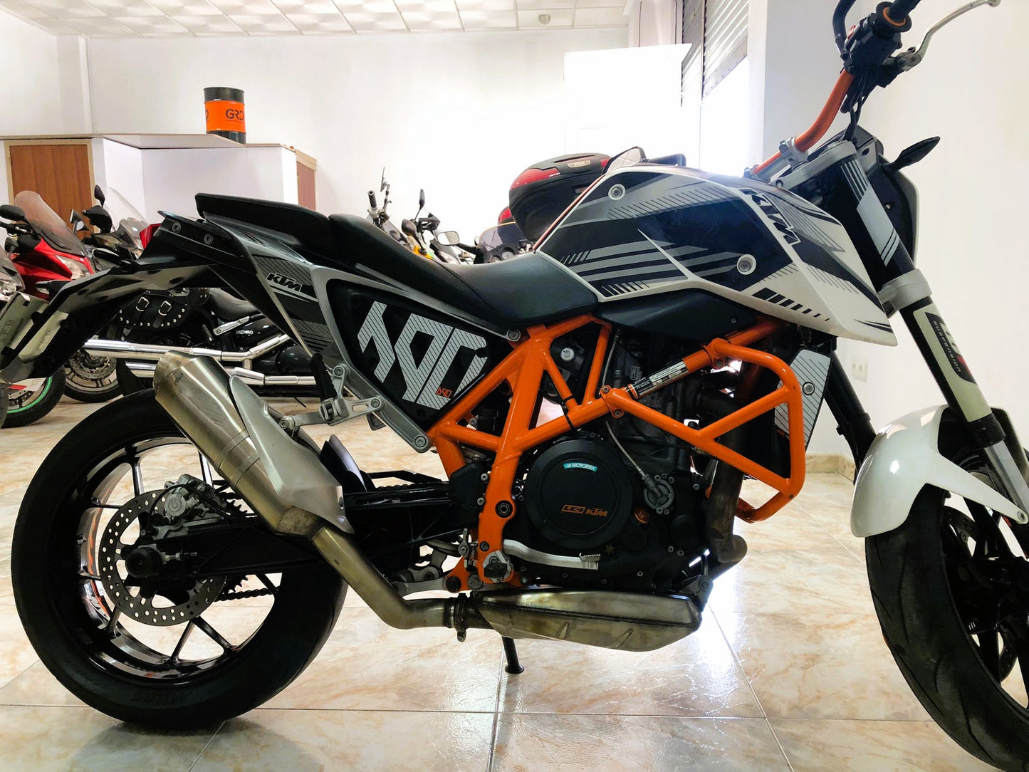 KTM 690 DUKE