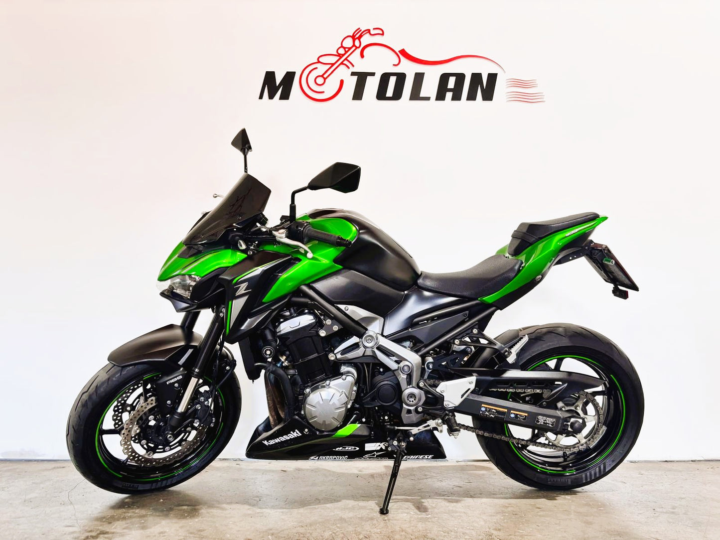 KAWASAKI Z900