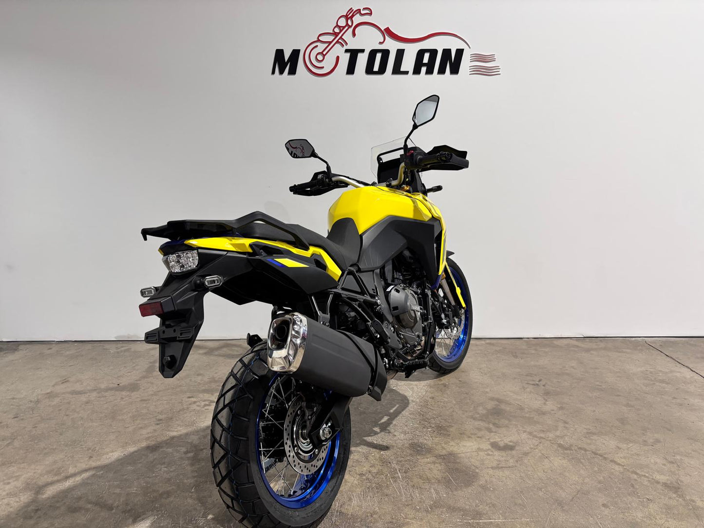 SUZUKI V-STROM 800