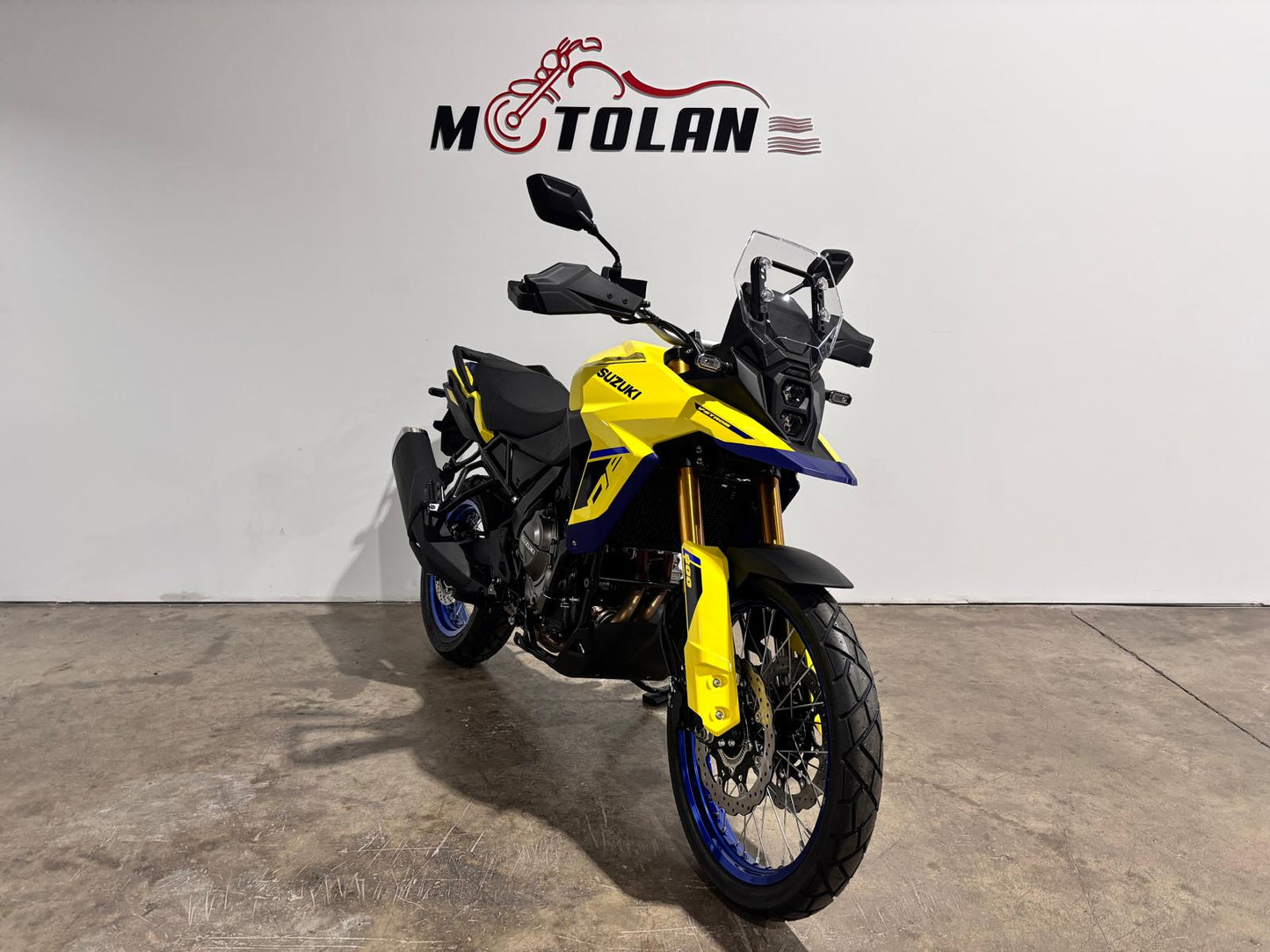 SUZUKI V-STROM 800